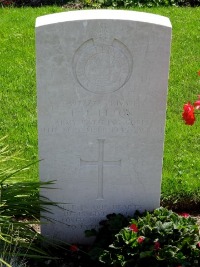Klagenfurt War Cemetery - Elton, Frederick J.